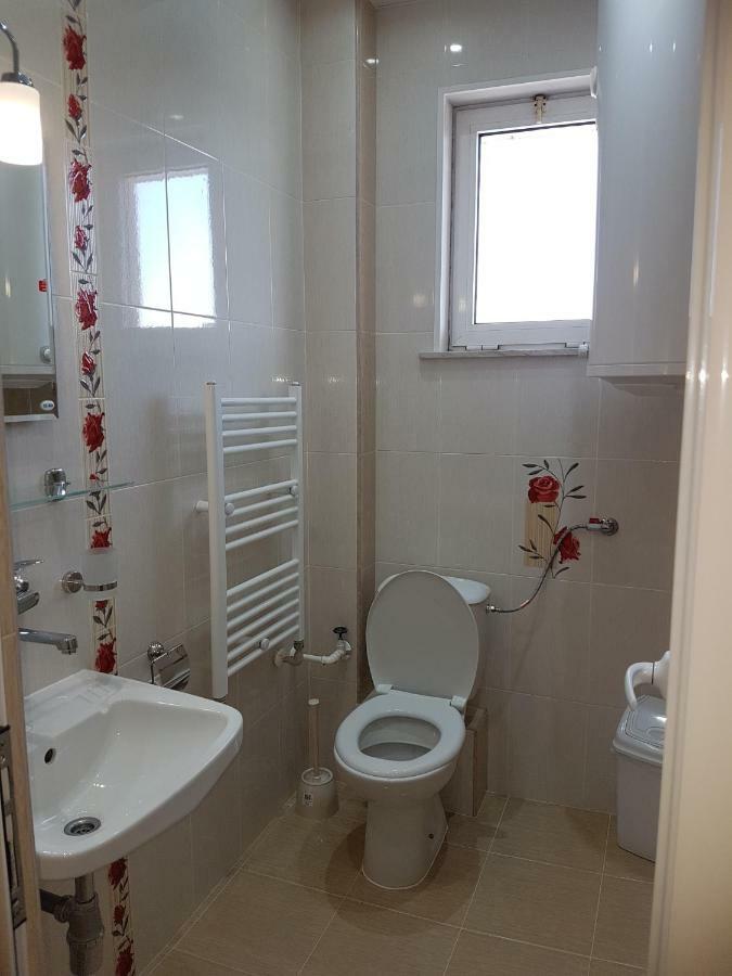 Family Hotel Zhelkovi - Olympia Kharmanli Eksteriør billede